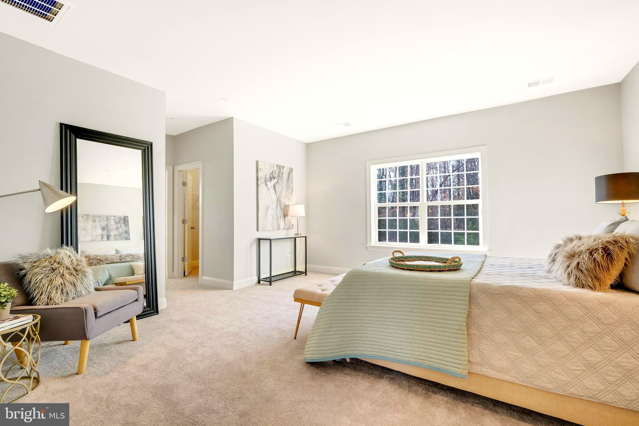 WASHINGTON OVERLOOK - Residential