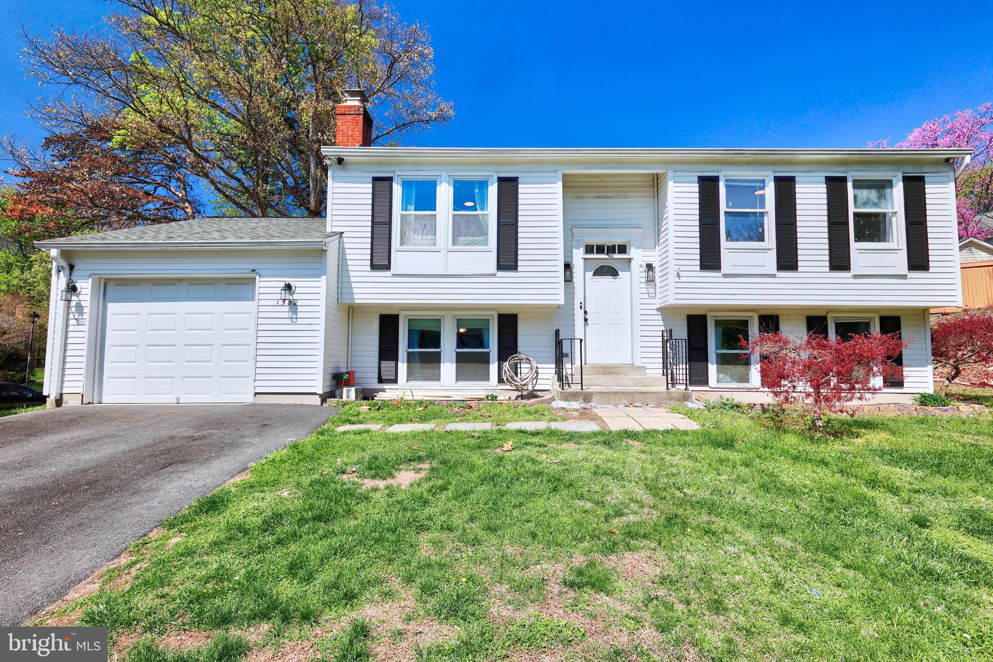 1502 HIDDENBROOK DRIVE
