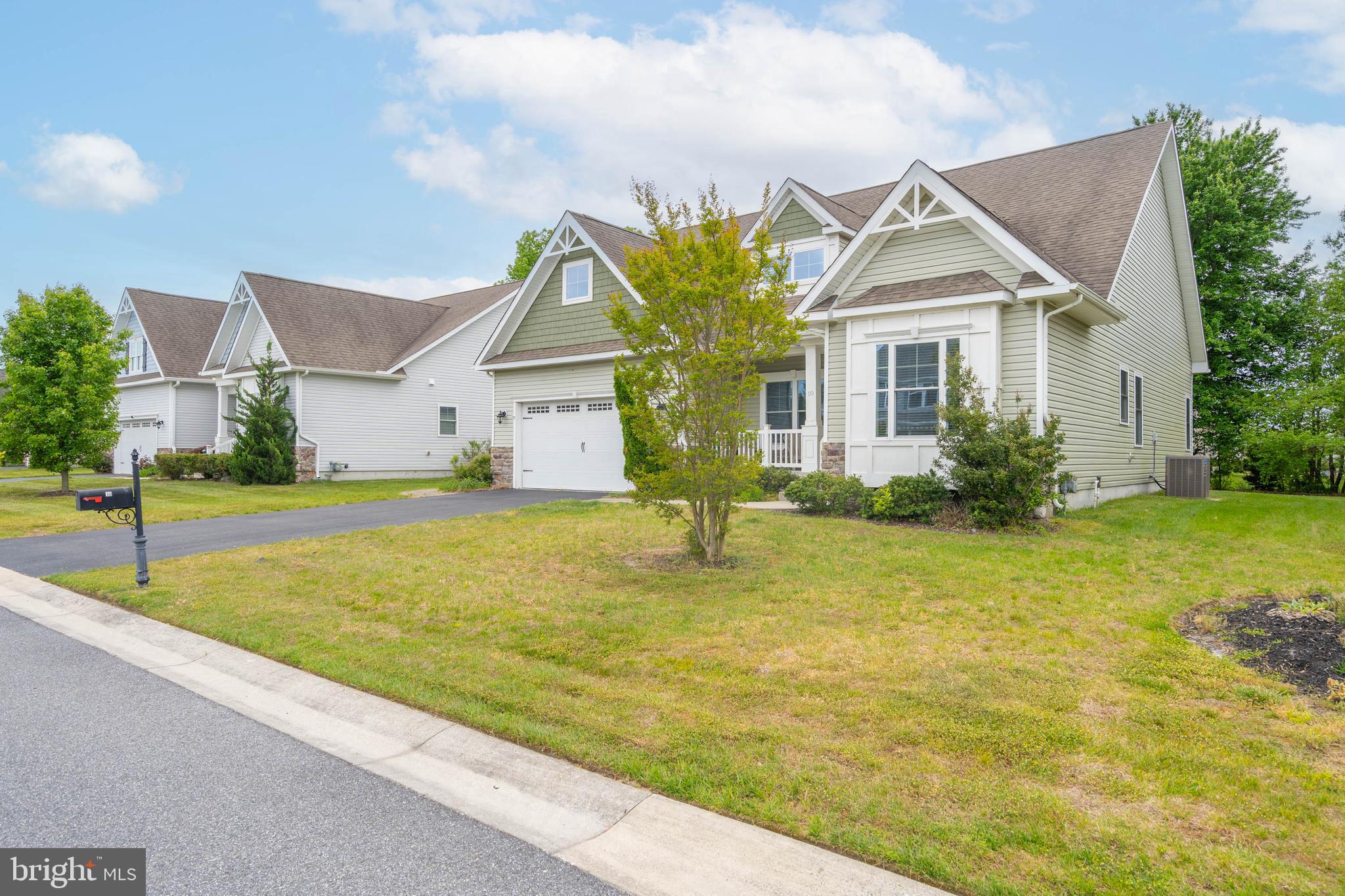 10 GOLDEN EAGLE DRIVE