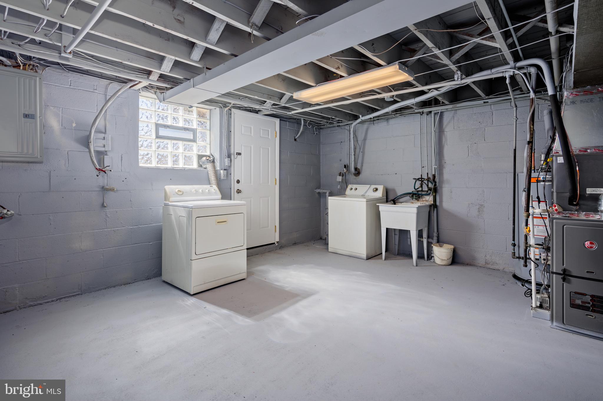 EASTFIELD - Residential