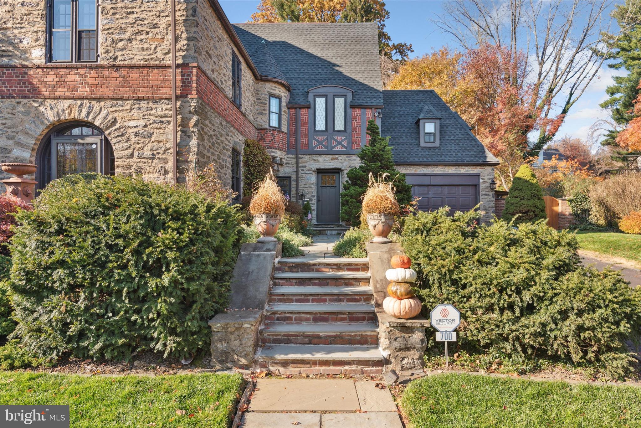 BAEDERWOOD - Residential