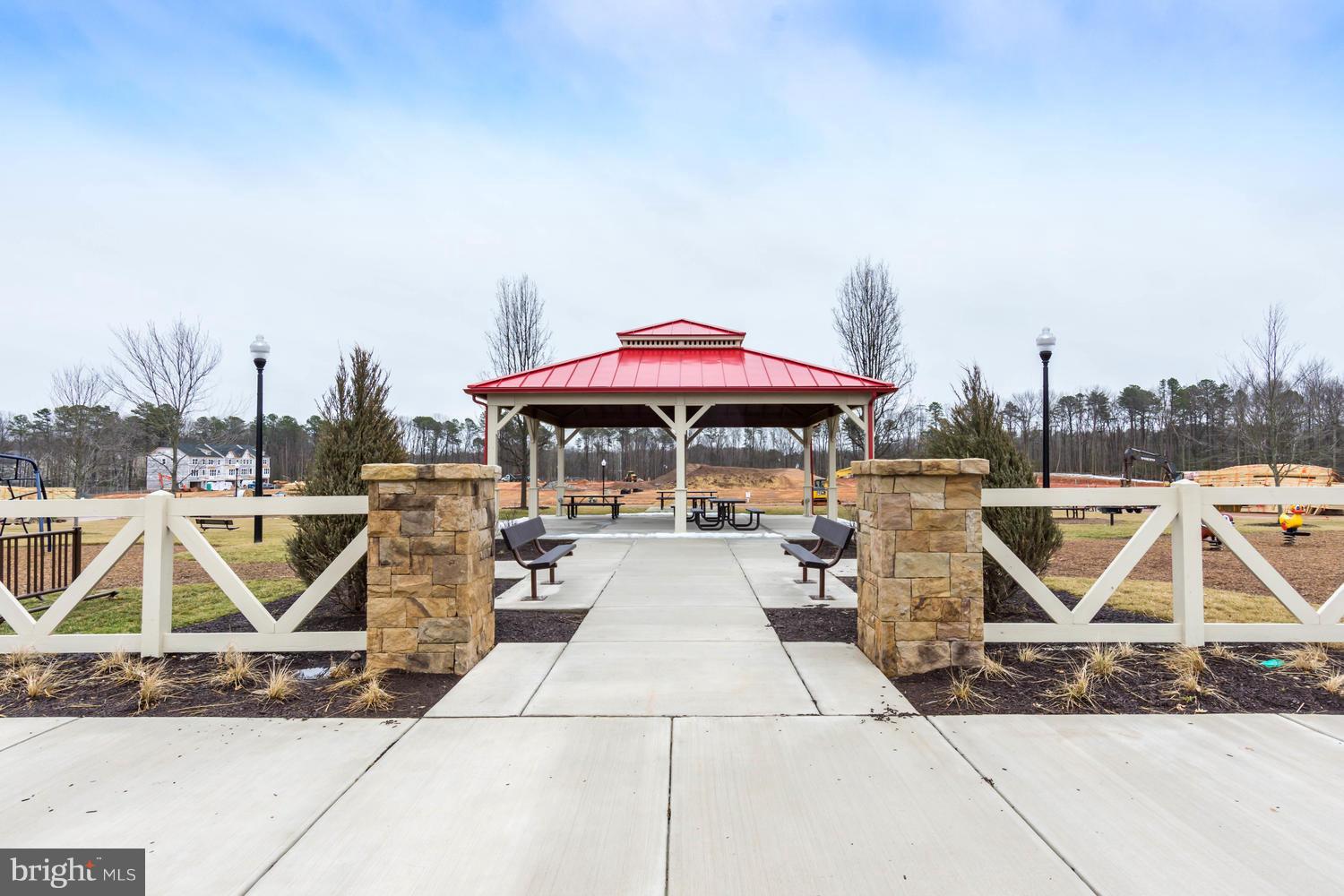 CREEKSIDE VILLAGE AT TANYARD SPRINGS - Residential