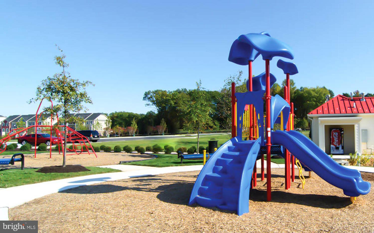 CREEKSIDE VILLAGE AT TANYARD SPRINGS - Residential