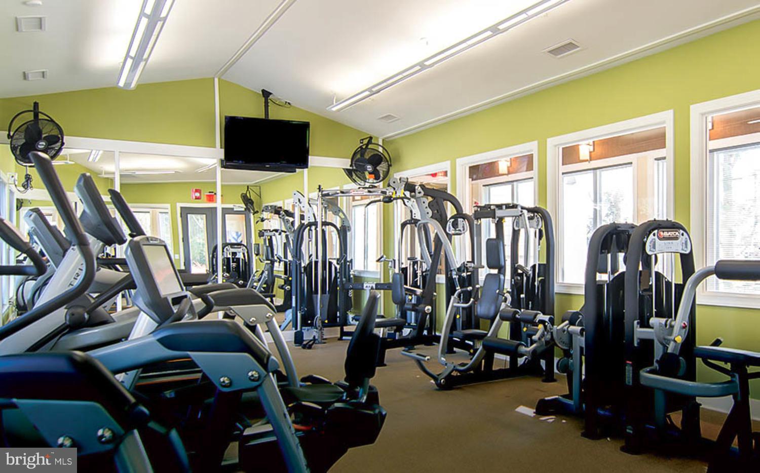 CREEKSIDE VILLAGE AT TANYARD SPRINGS - Residential