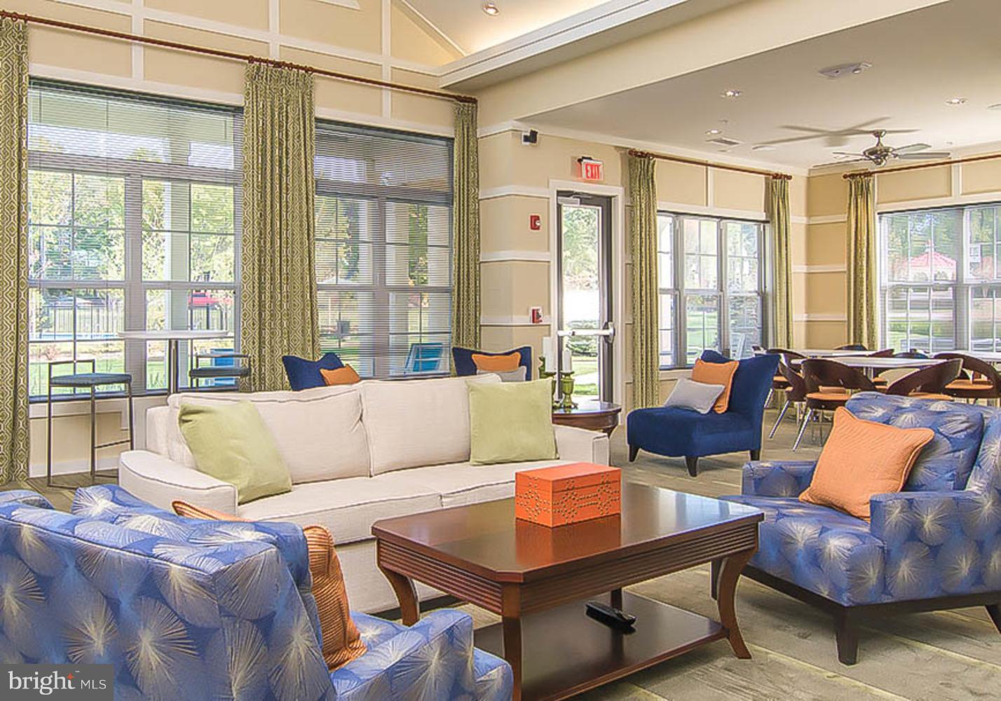 CREEKSIDE VILLAGE AT TANYARD SPRINGS - Residential