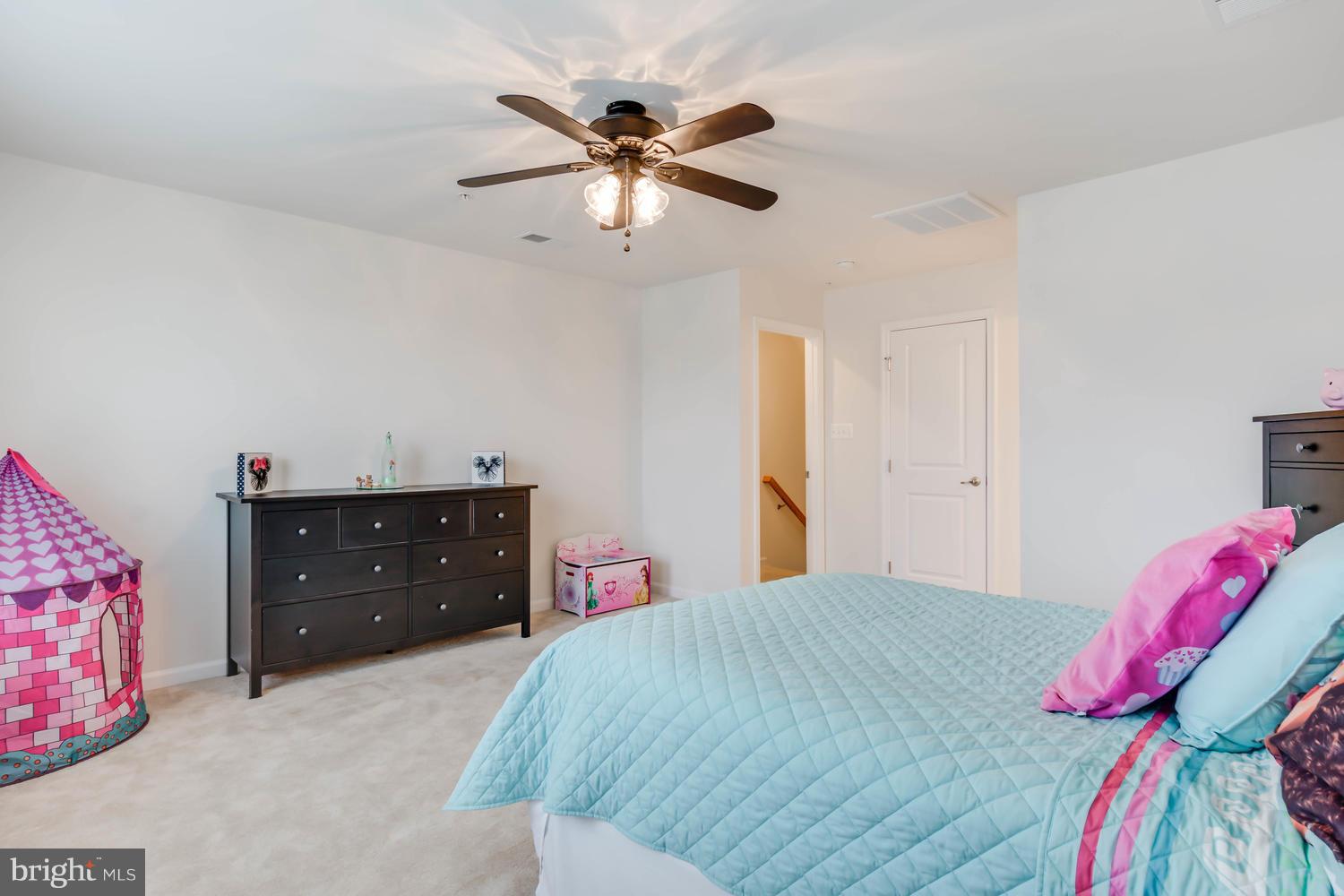 CREEKSIDE VILLAGE AT TANYARD SPRINGS - Residential