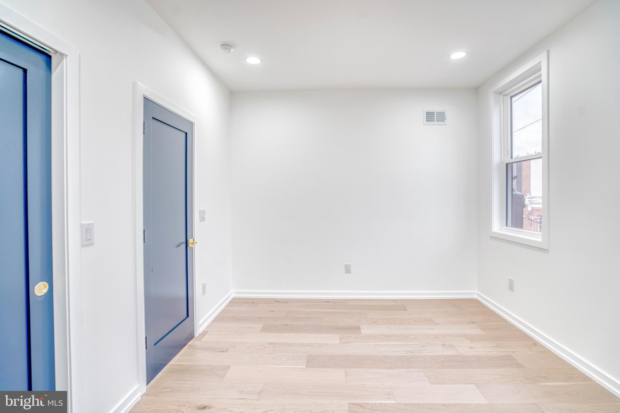 GRAYS FERRY - Residential