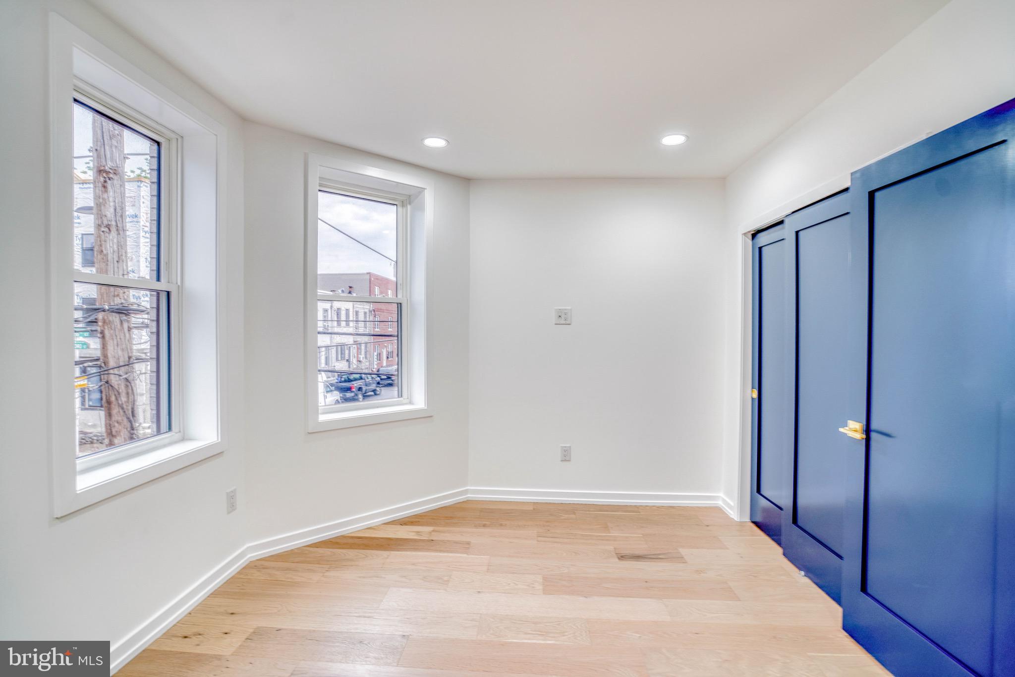 GRAYS FERRY - Residential