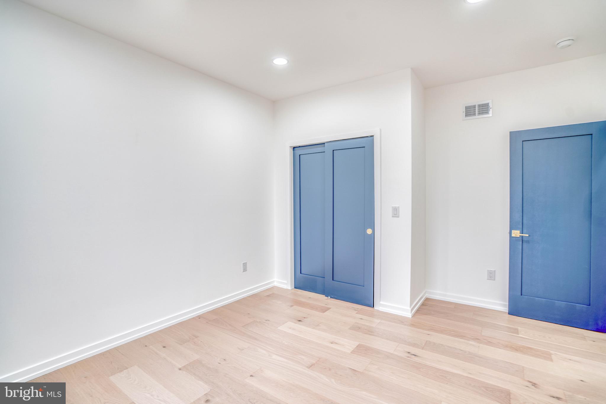 GRAYS FERRY - Residential