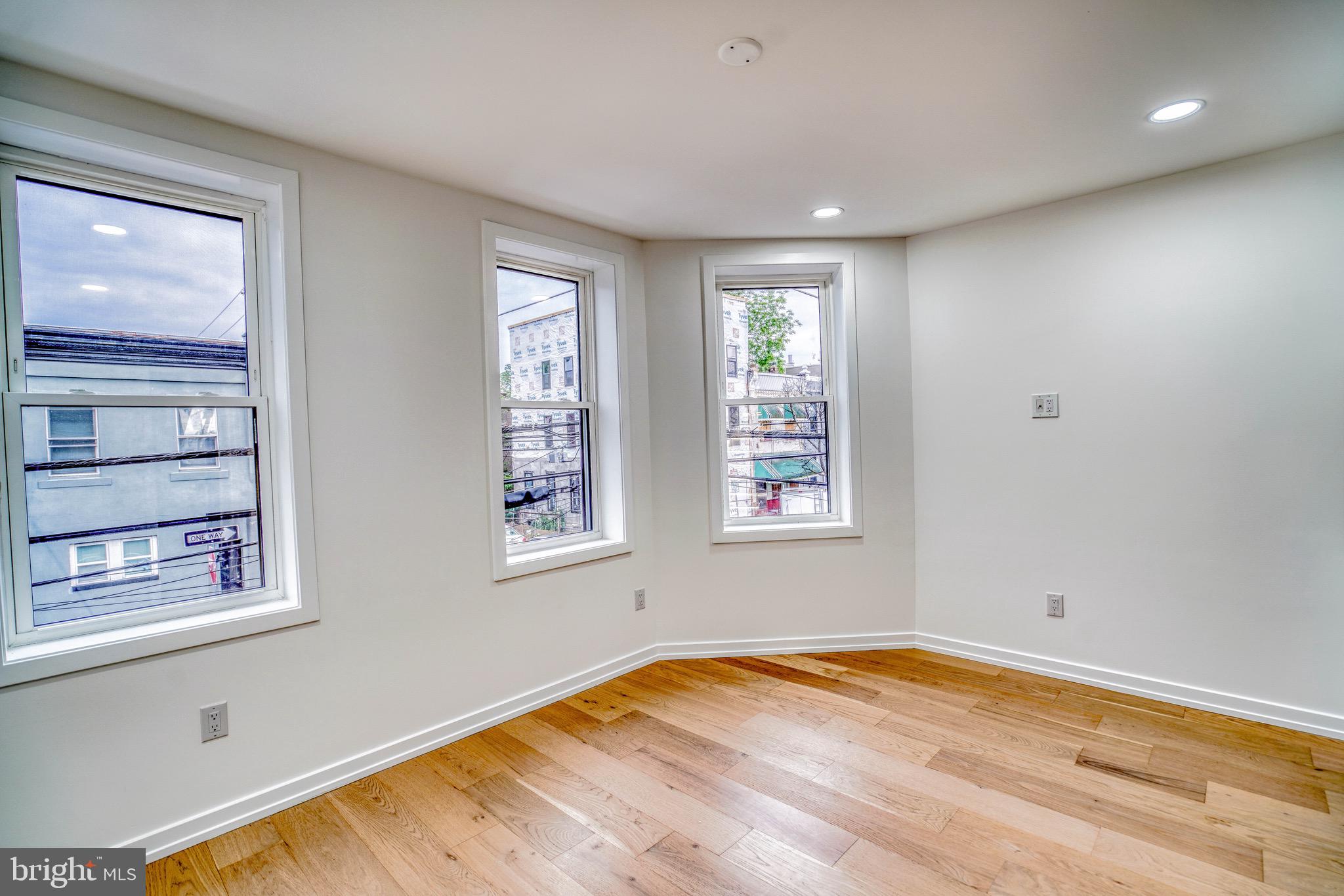 GRAYS FERRY - Residential