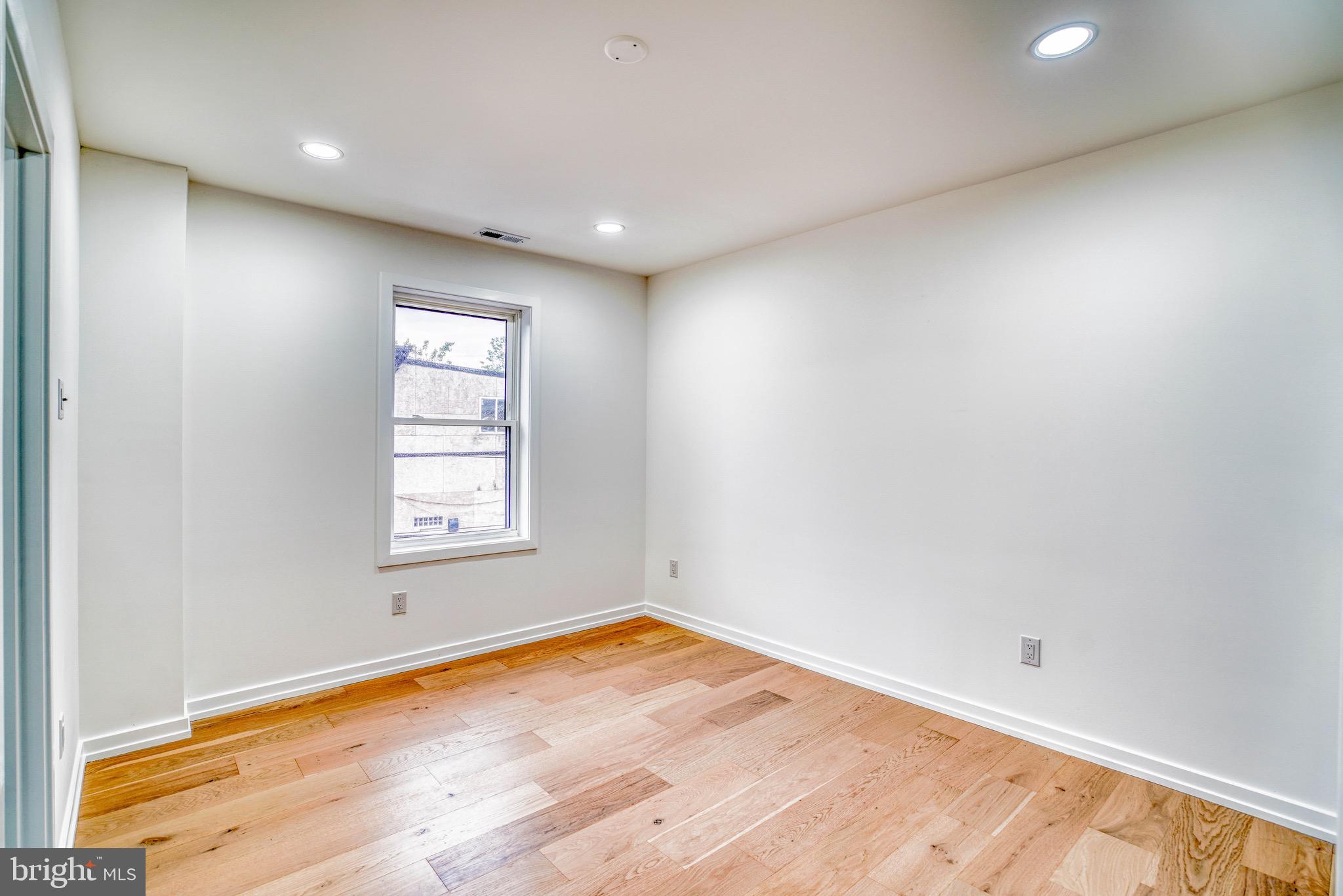 GRAYS FERRY - Residential