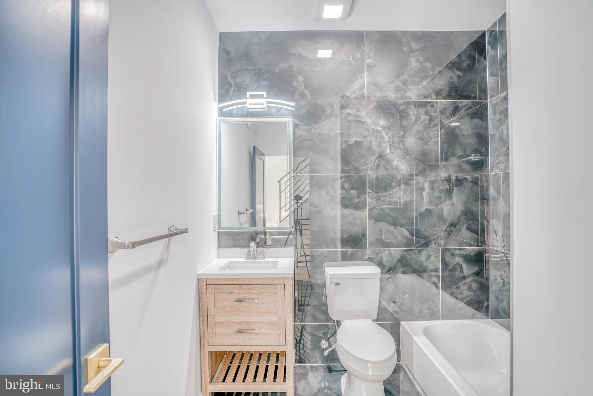 GRAYS FERRY - Residential