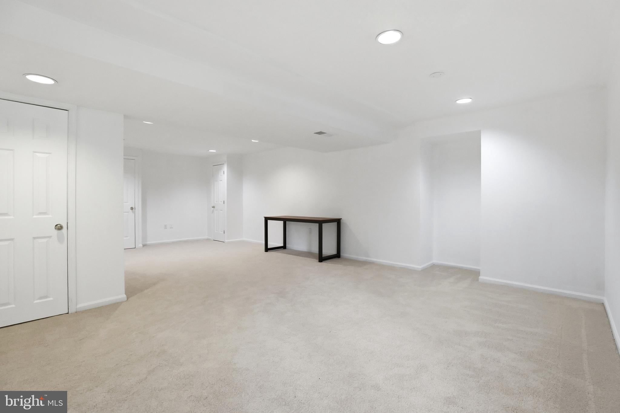 MILLS FARM - Residential