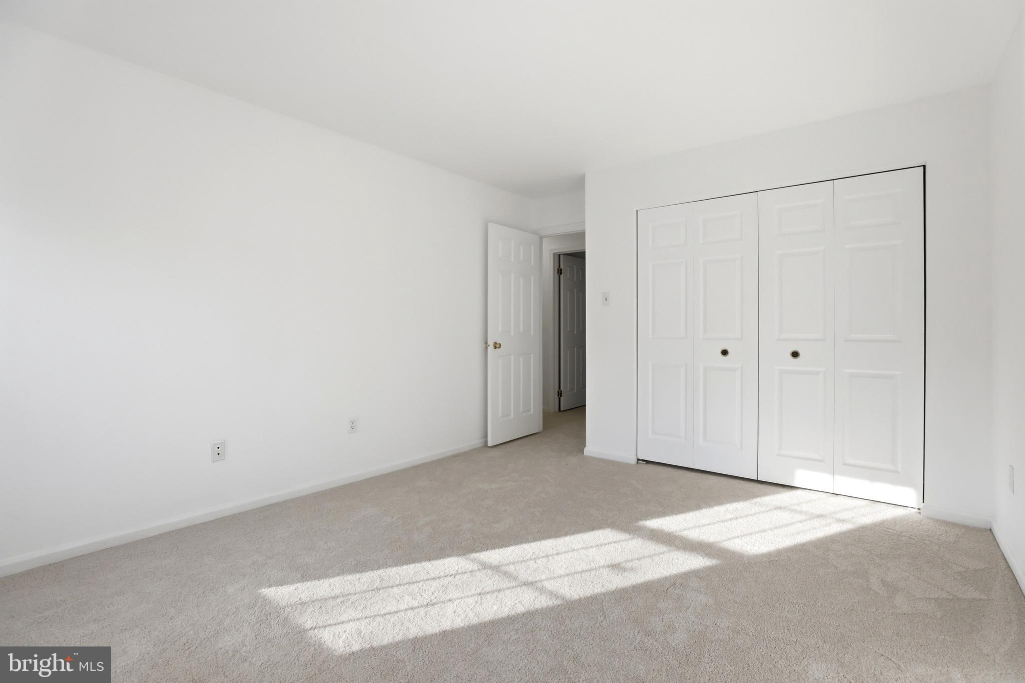 MILLS FARM - Residential
