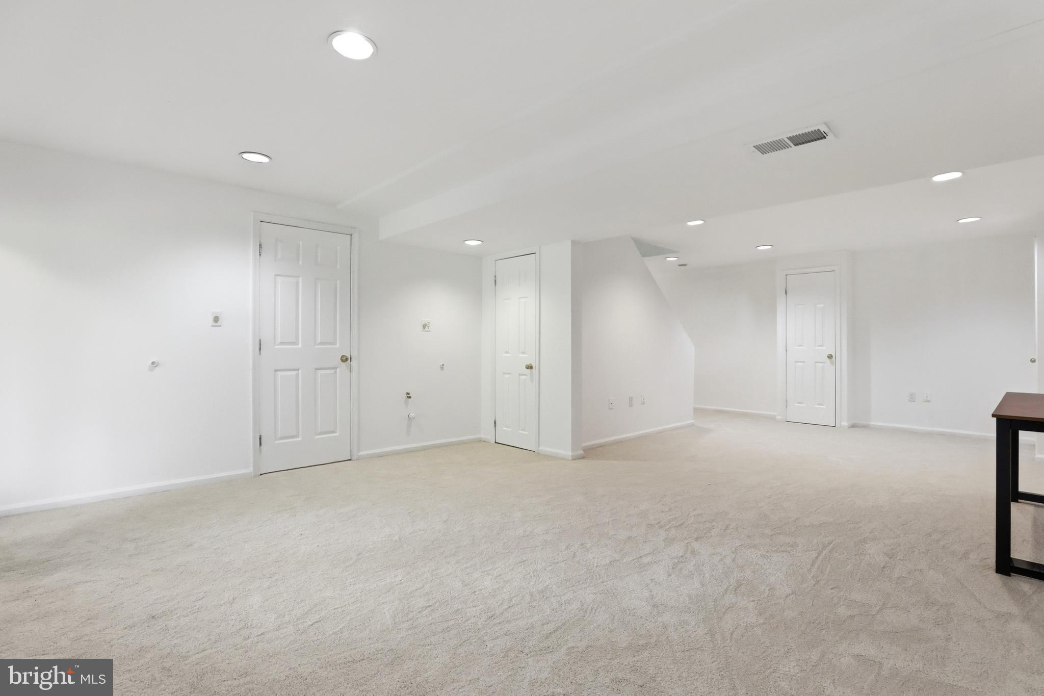MILLS FARM - Residential