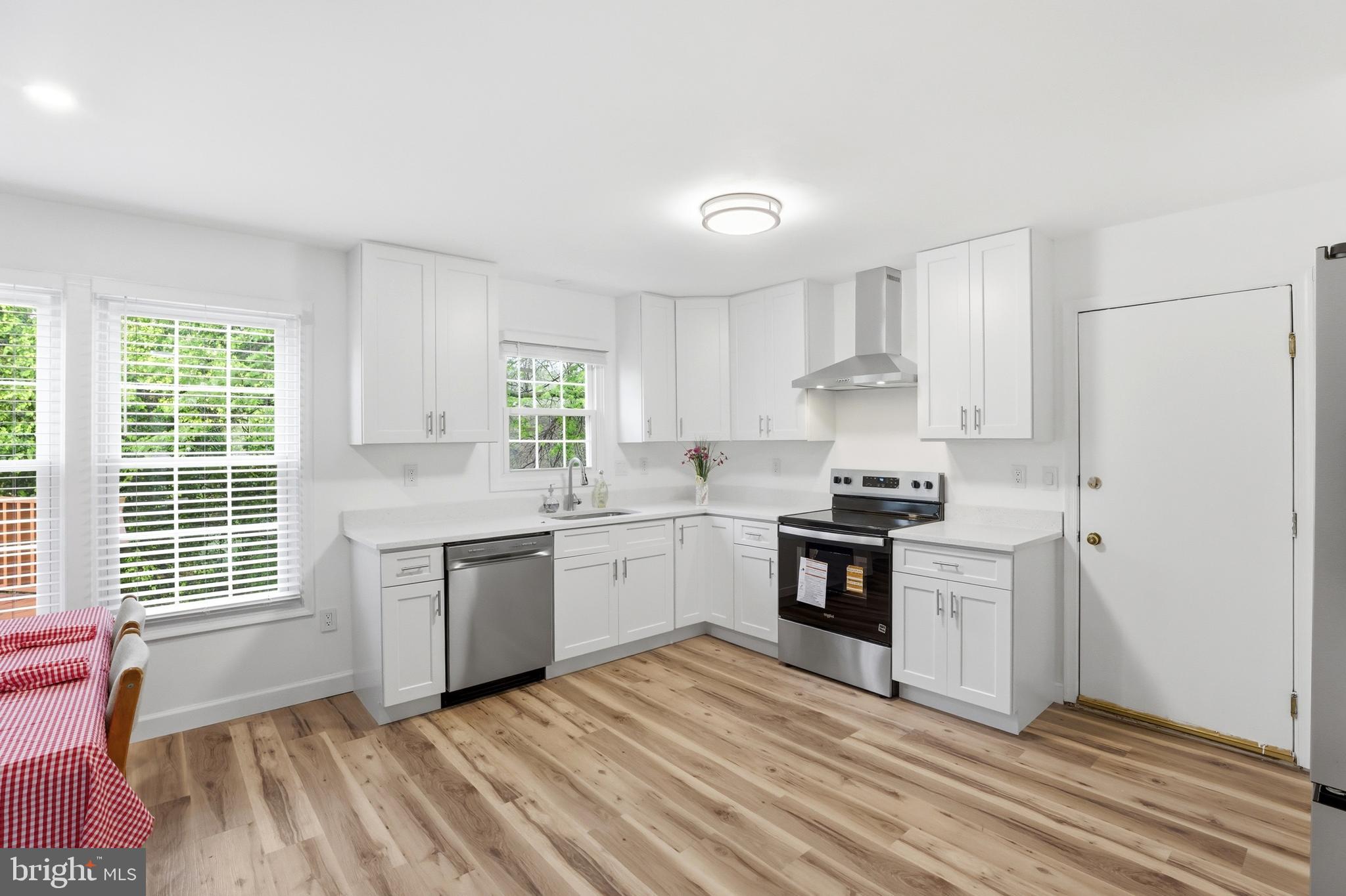 MILLS FARM - Residential