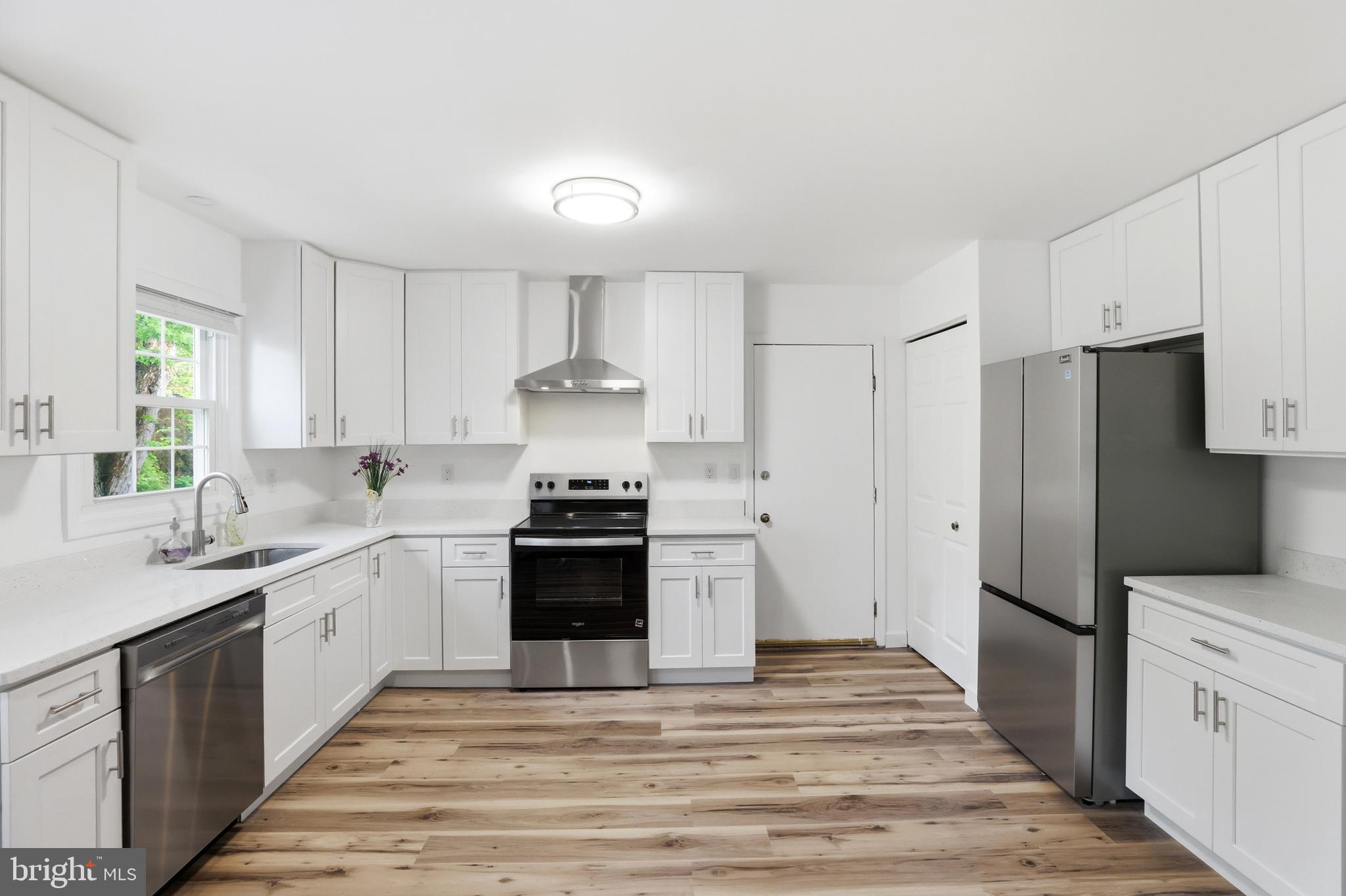 MILLS FARM - Residential