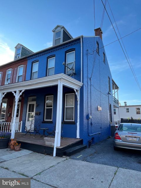 Photo of 31 W Liberty Street, Lancaster, PA 17603 (MLS # PALA2051120)