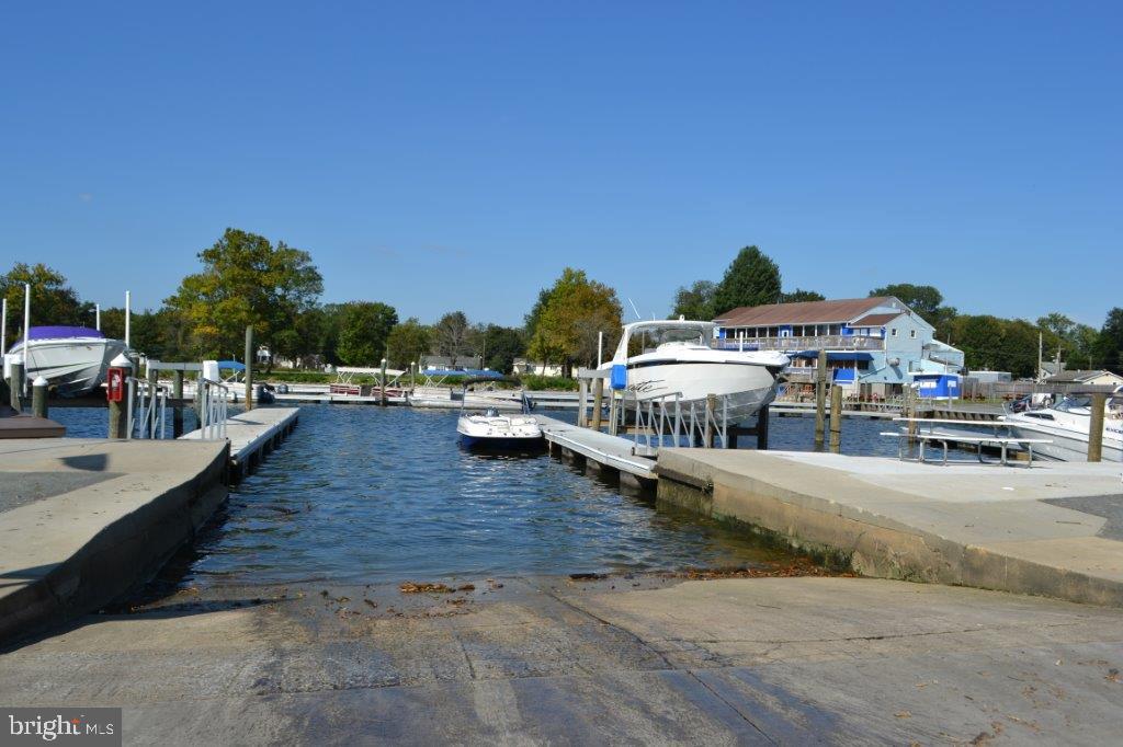 CHESAPEAKE BAY GOLF CLUB - Residential