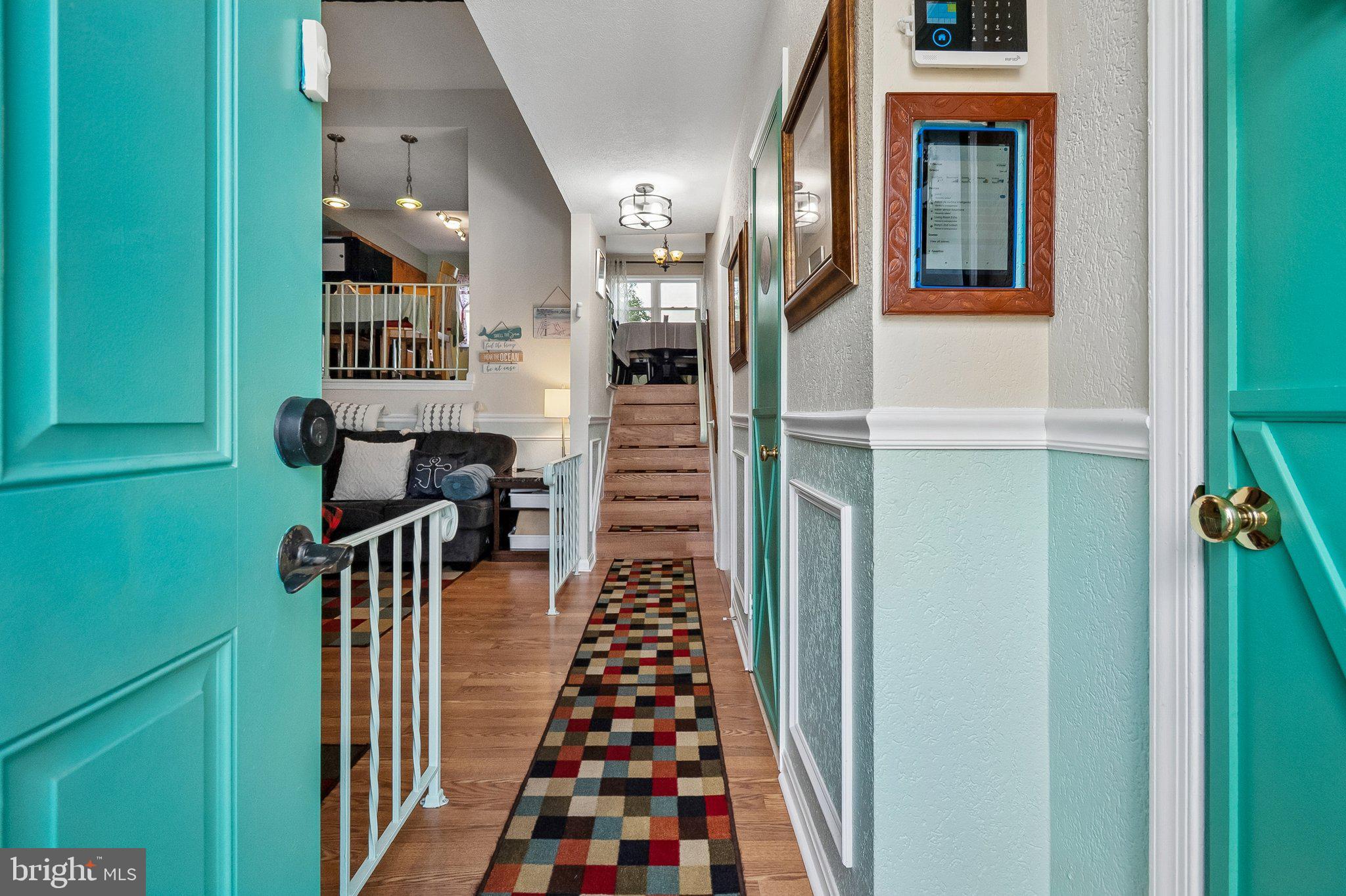 8519 PINEY POINT COURT
