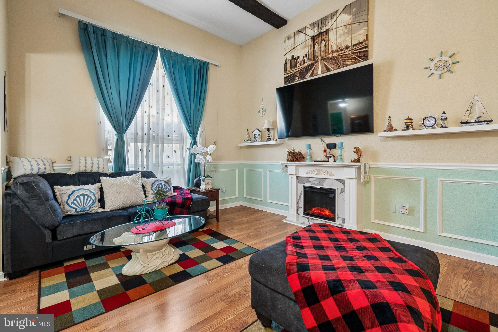 8519 PINEY POINT COURT