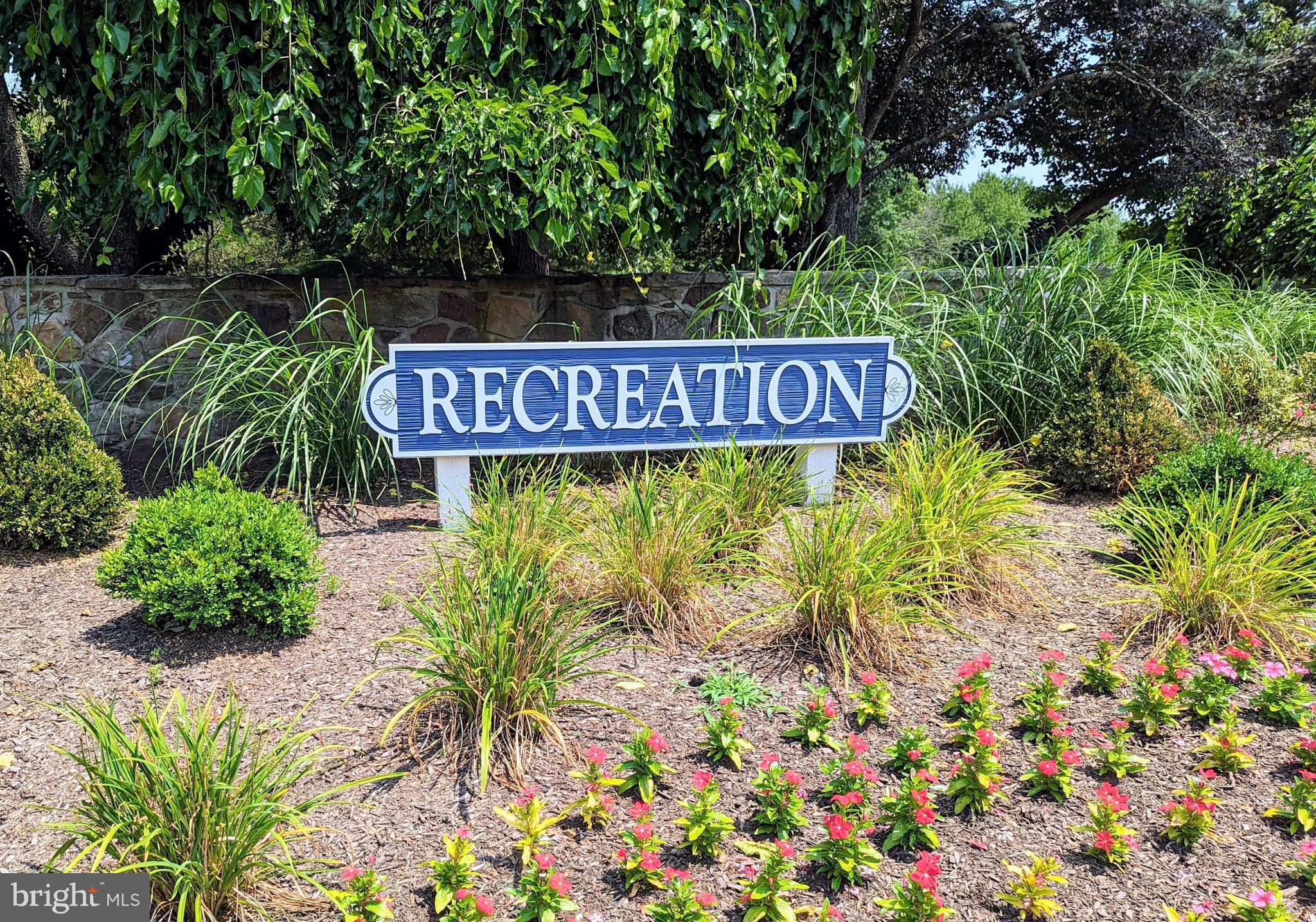 SOCIETY PL - Residential