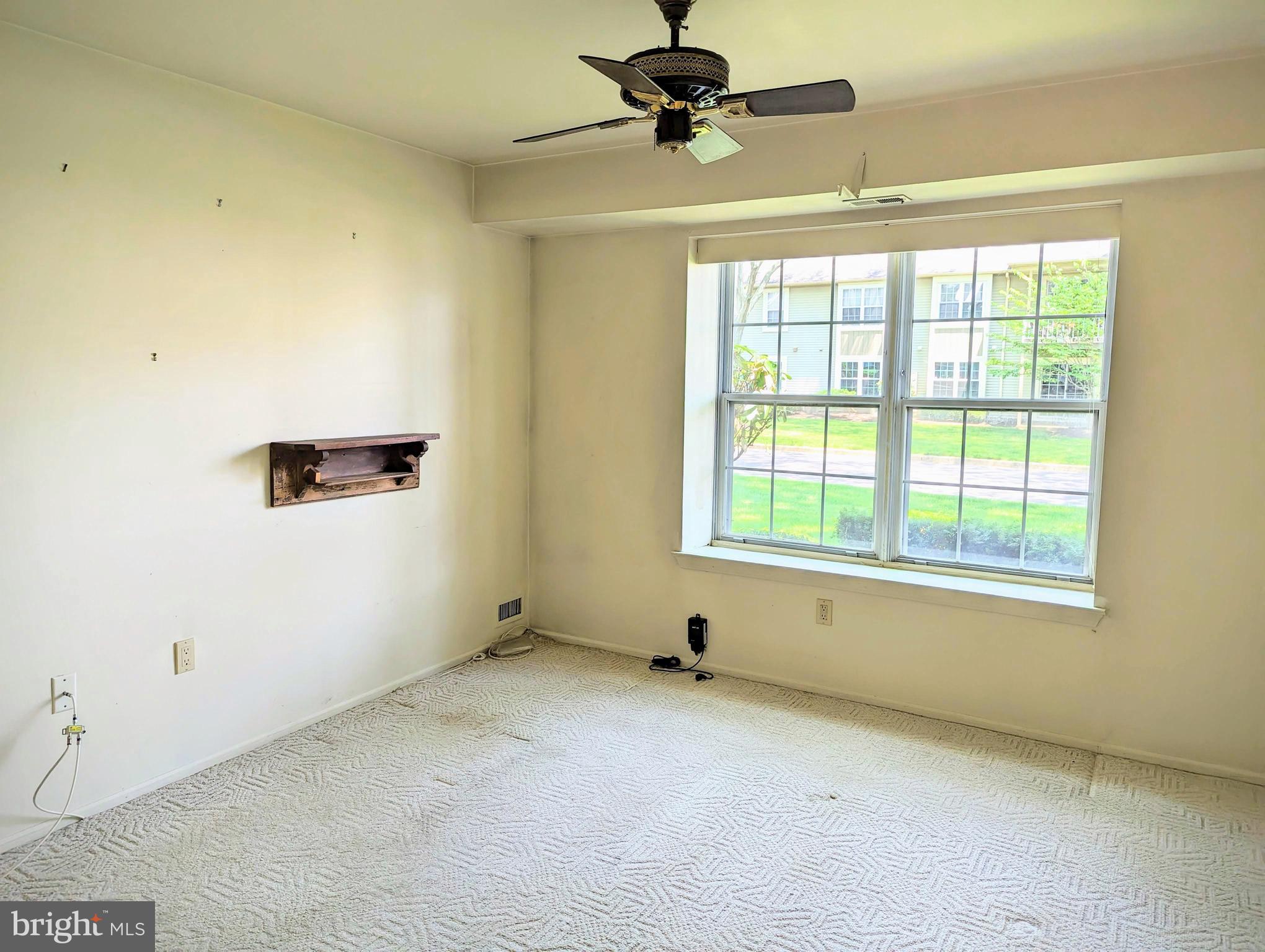 SOCIETY PL - Residential