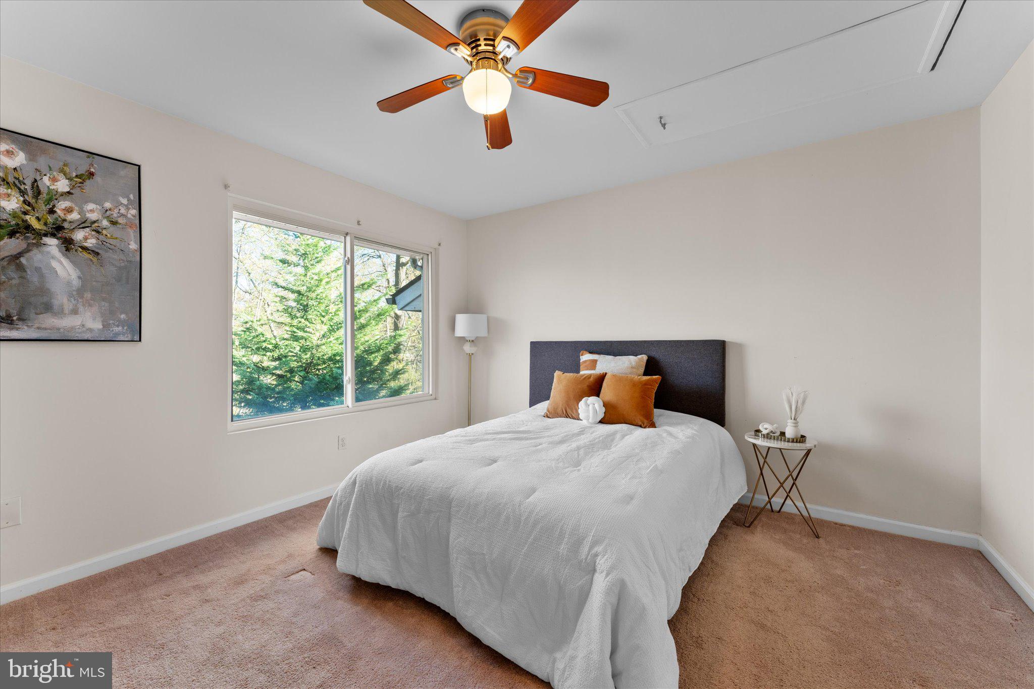 RESTON - Residential