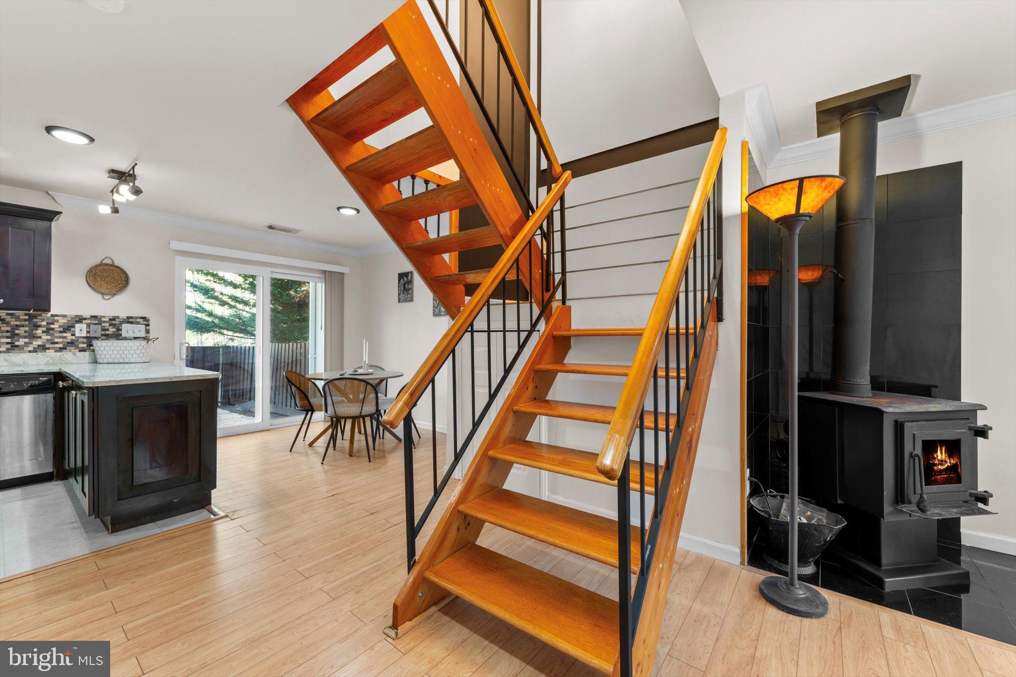 RESTON - Residential