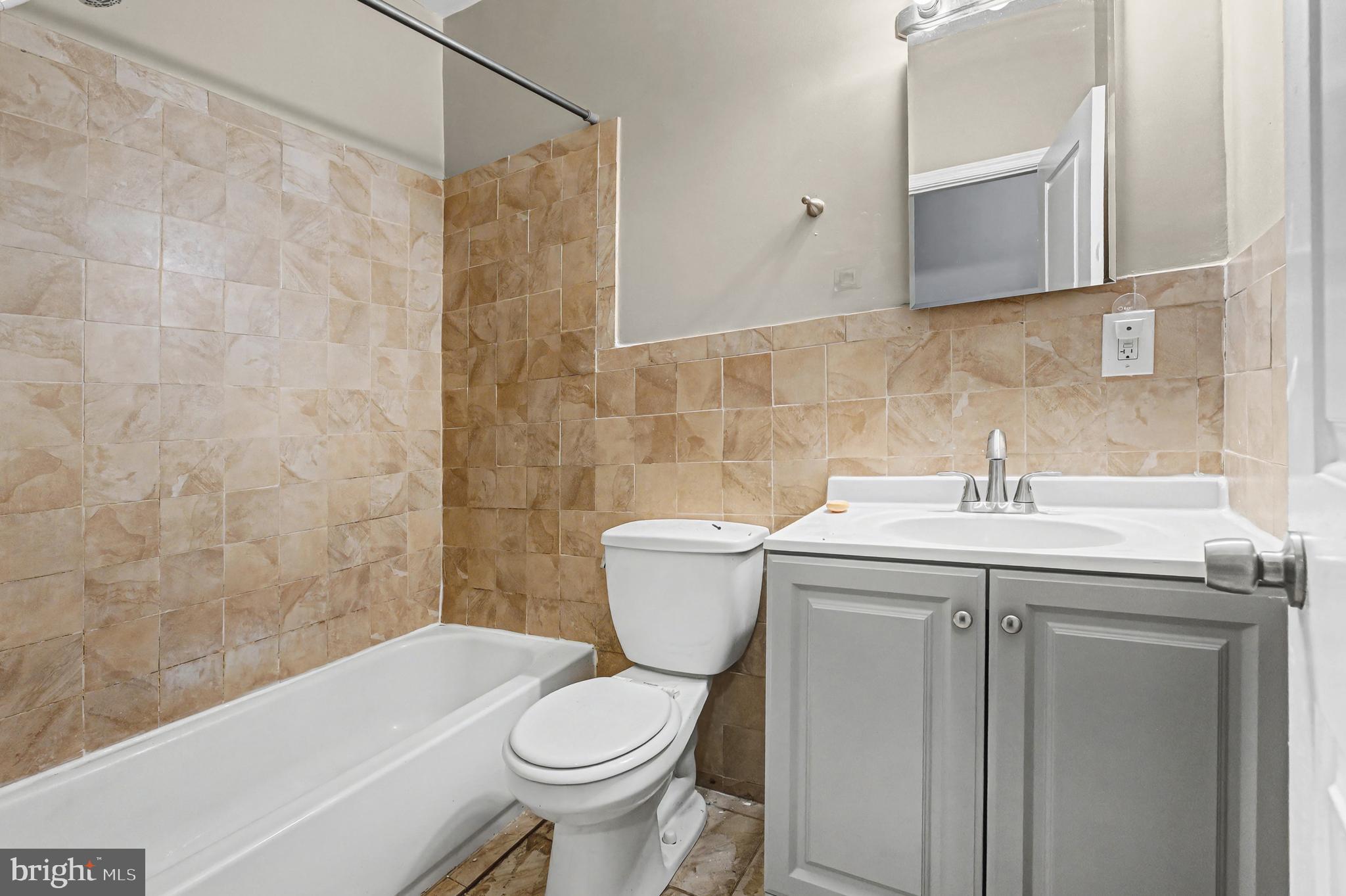 REMINGTON HISTORIC DISTRICT - Residential Lease