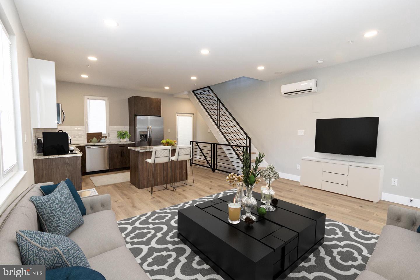 WEST KENSINGTON - Residential