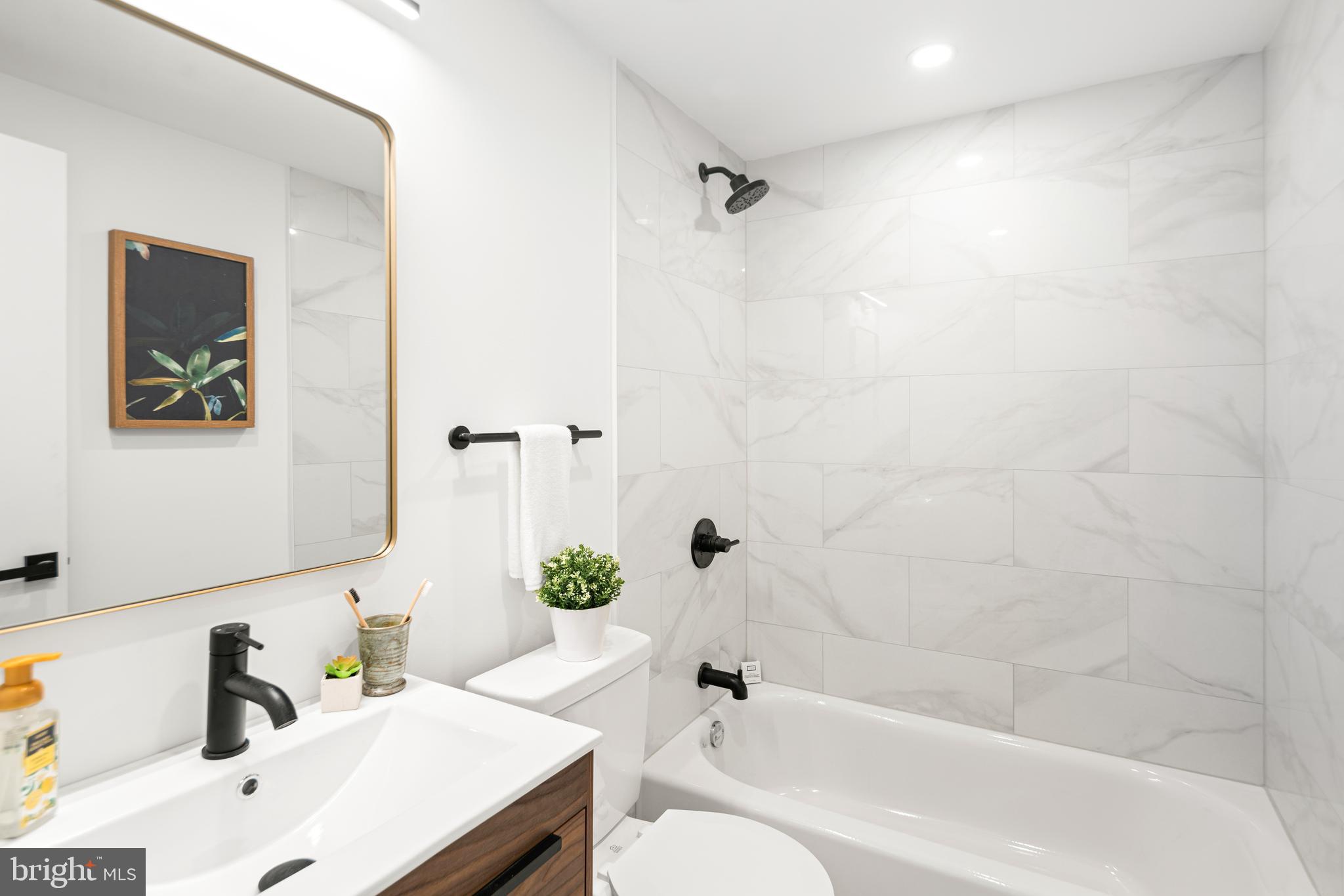 EAST PASSYUNK CROSSING - Residential