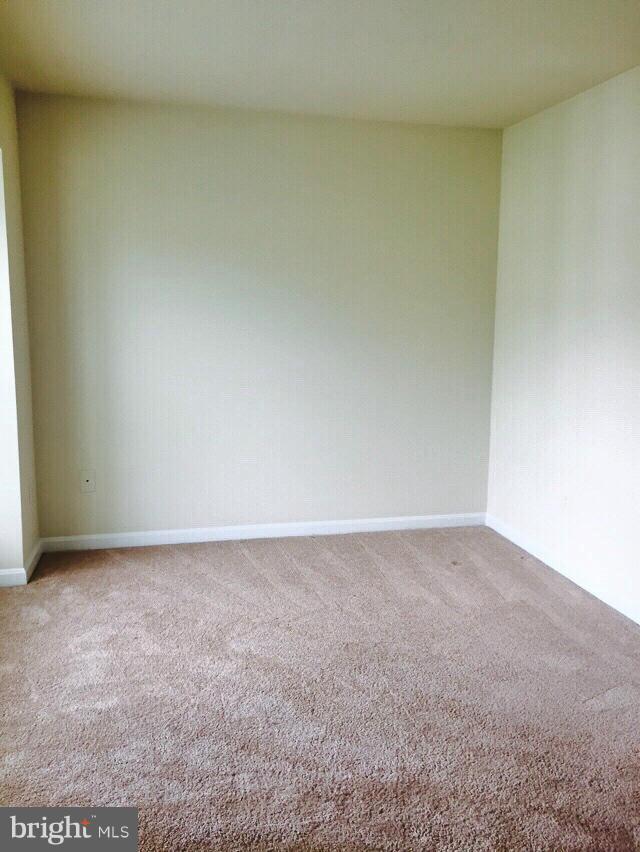 VILLAGE AT GUM SPRINGS - Residential Lease