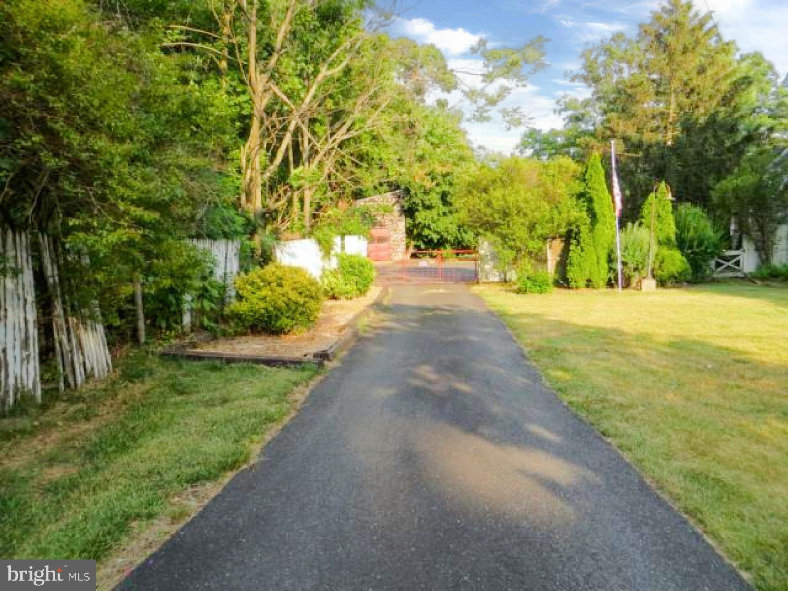 PERRYVILLE - Residential