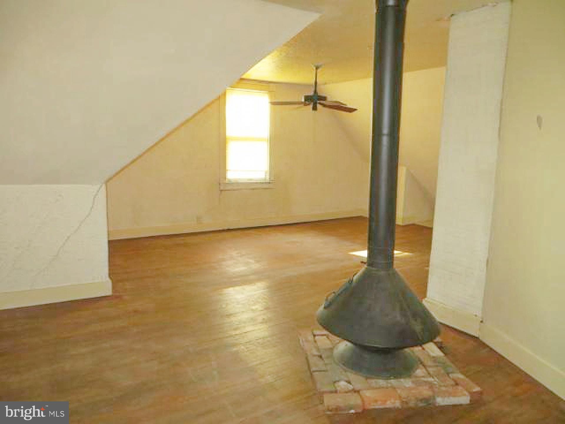 PERRYVILLE - Residential