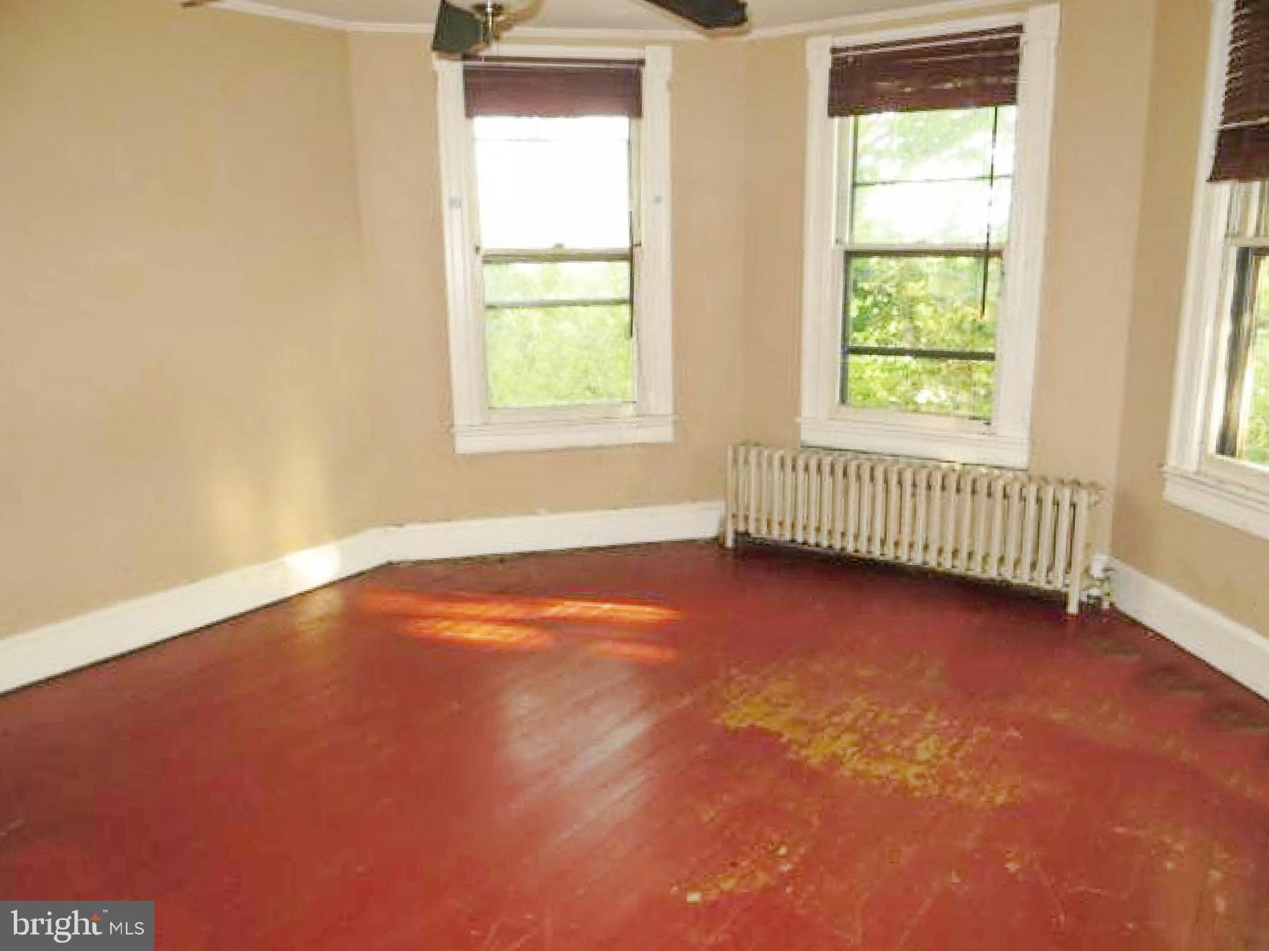 PERRYVILLE - Residential