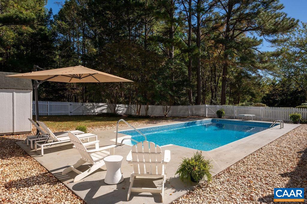 LEWIS HILLS - Residential