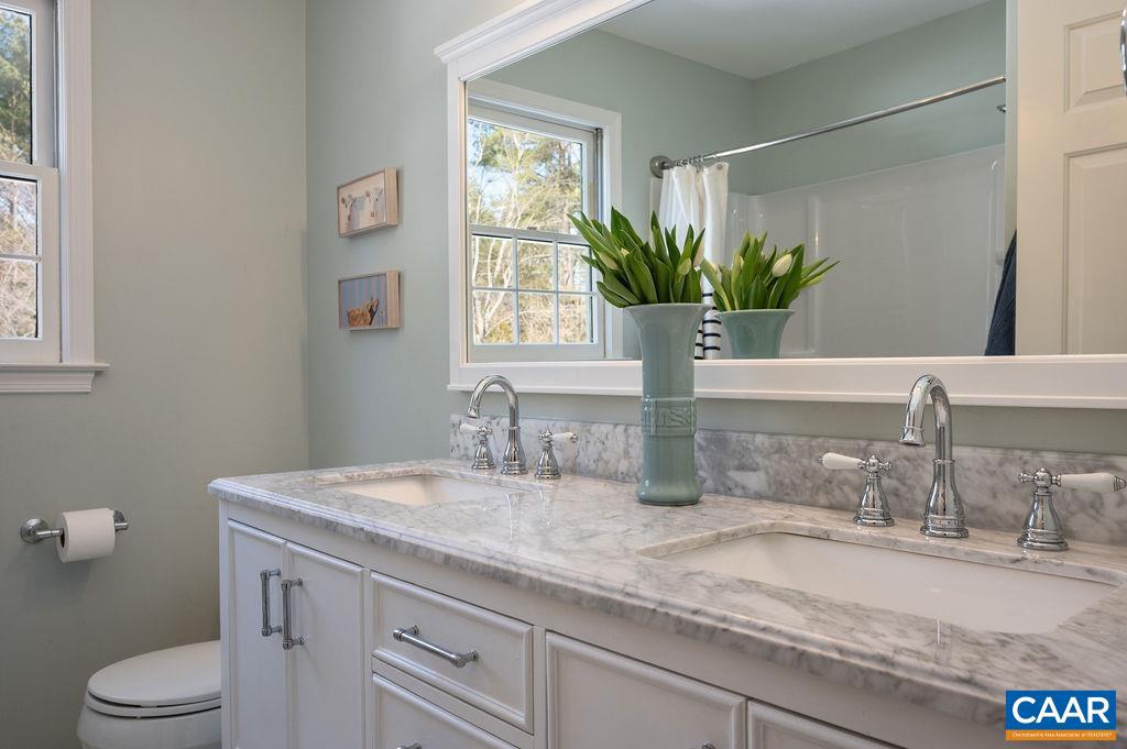 LEWIS HILLS - Residential