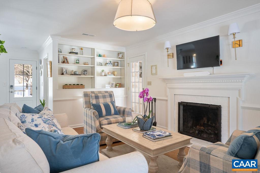 LEWIS HILLS - Residential