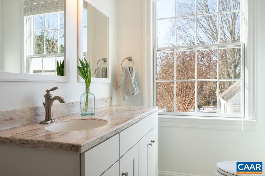 LEWIS HILLS - Residential