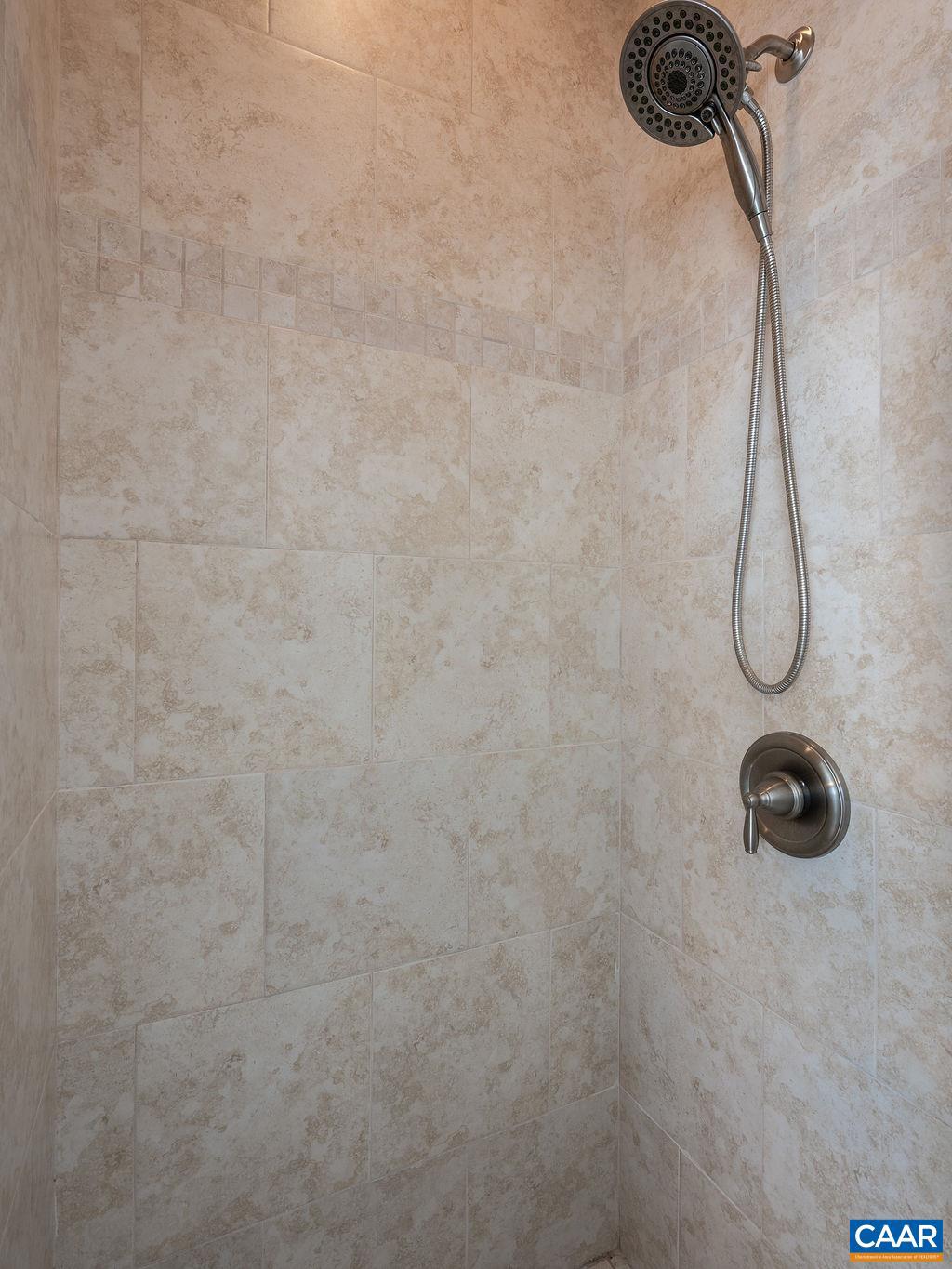 LEWIS HILLS - Residential