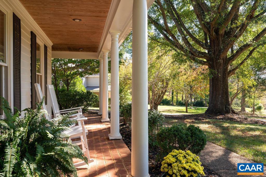 LEWIS HILLS - Residential