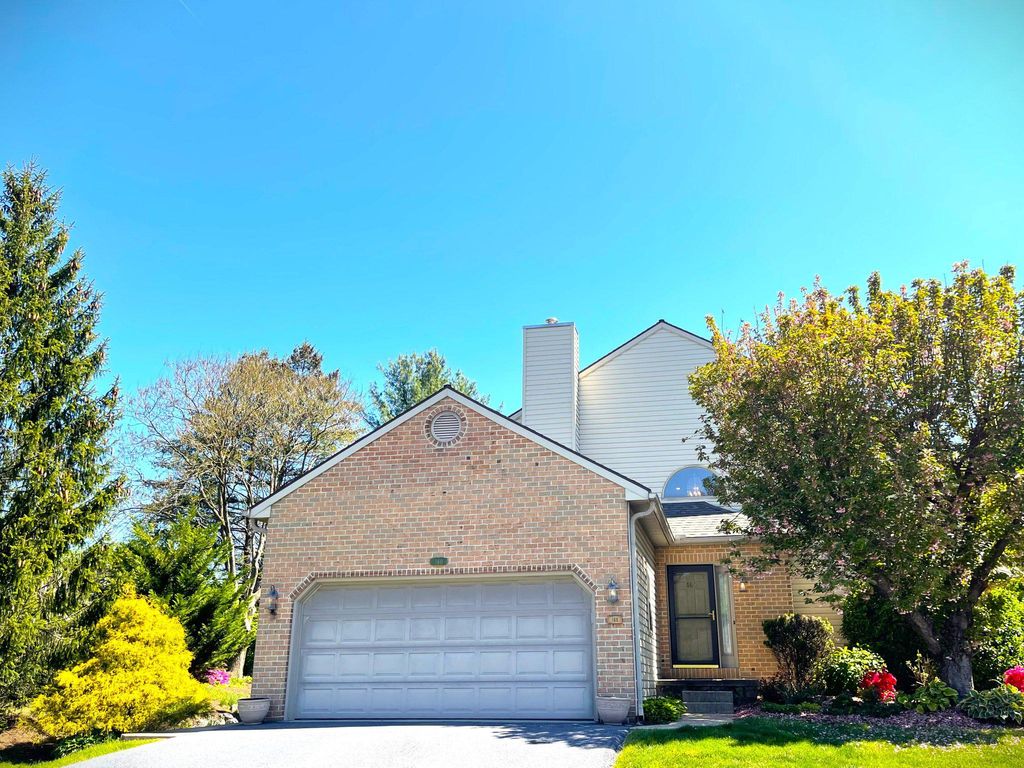 Photo of 160 River Bend Park Park, LANCASTER, PA 17602 (MLS # PALA2087032)