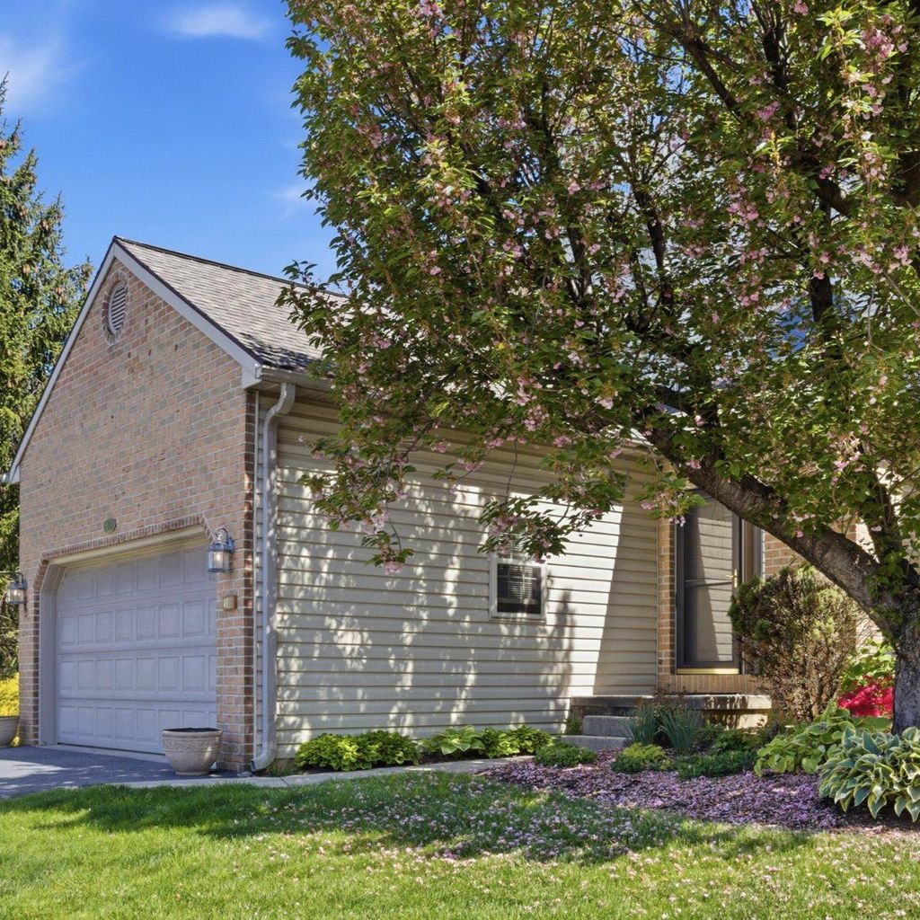 Photo of 160 River Bend Park Park, LANCASTER, PA 17602 (MLS # PALA2087032)