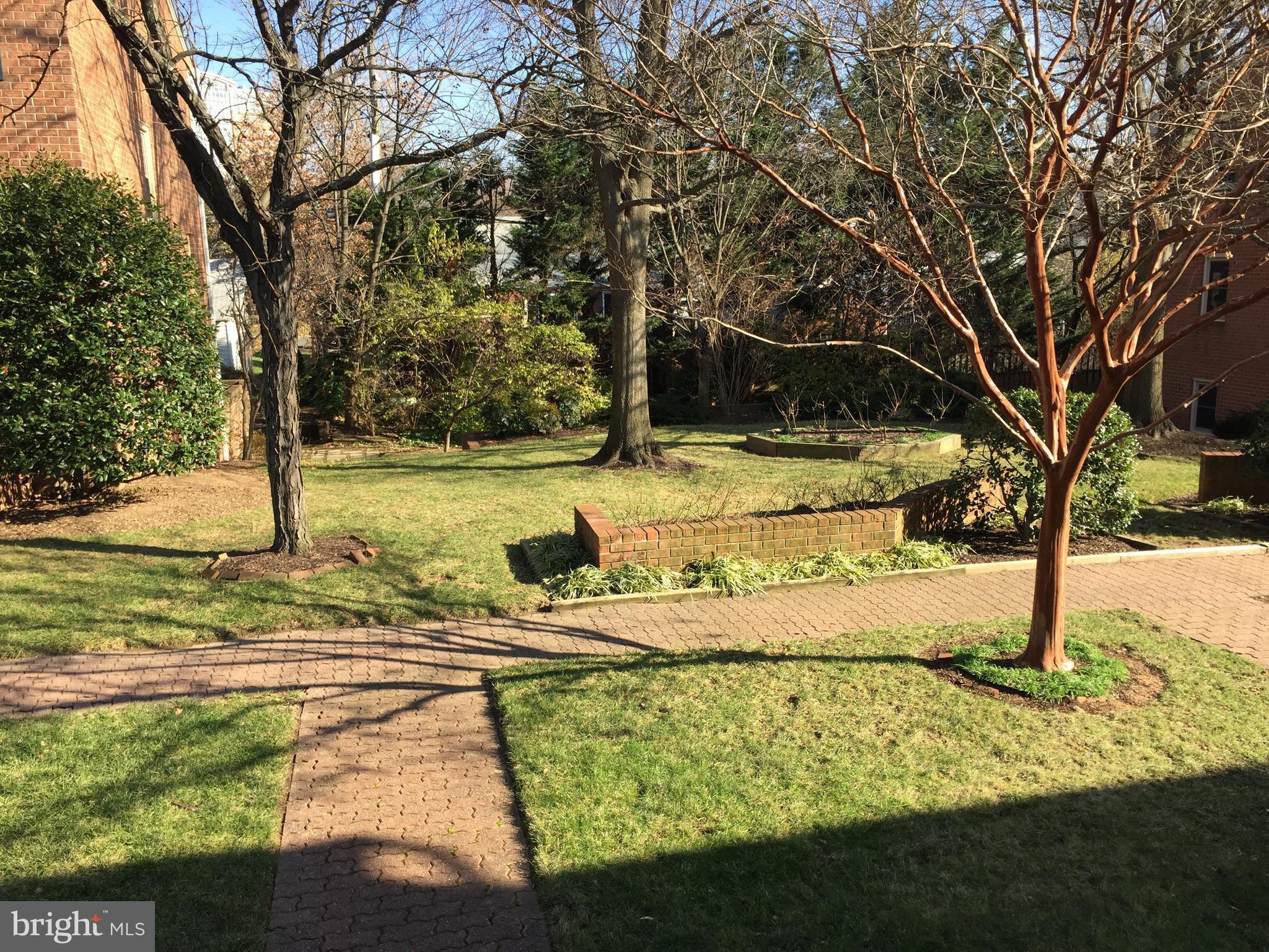 CARLIN RIDGE - Residential