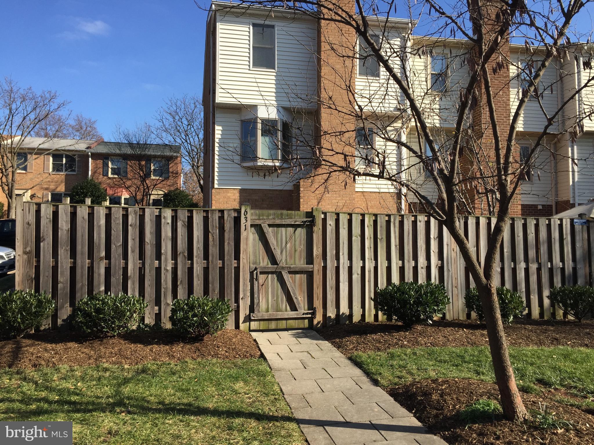 CARLIN RIDGE - Residential