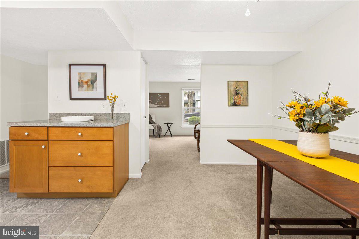 WHISPERING WOODS - Residential