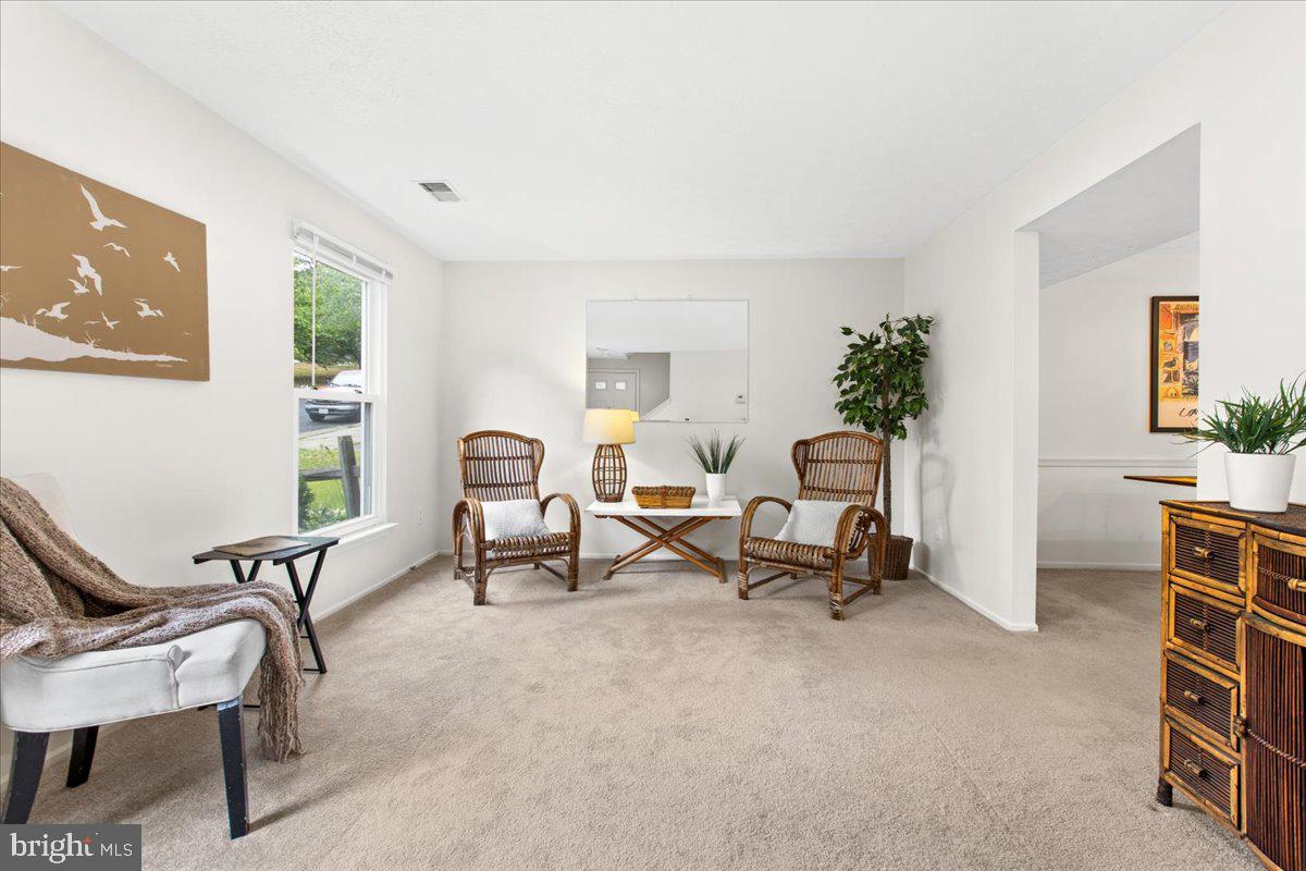 WHISPERING WOODS - Residential