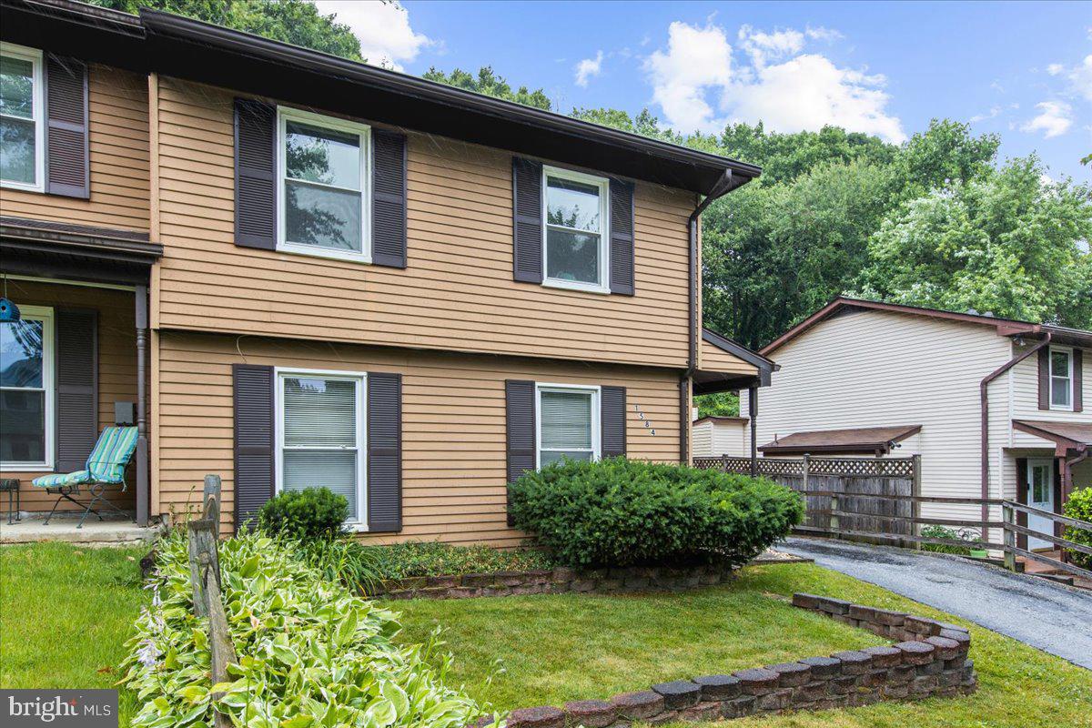 WHISPERING WOODS - Residential