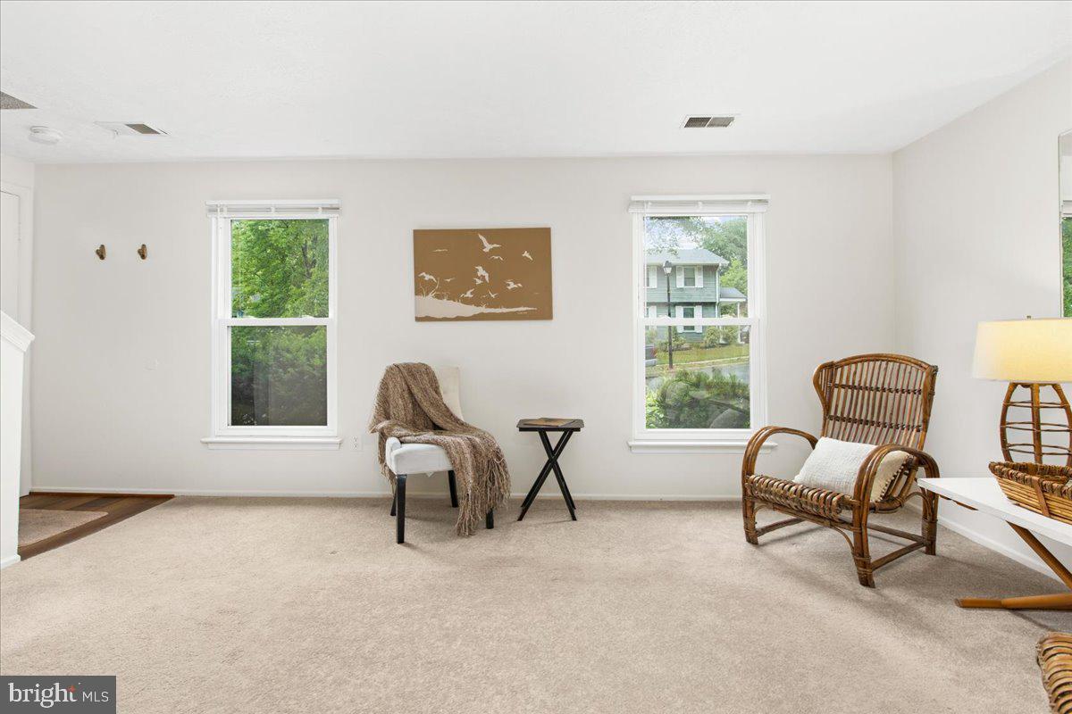 WHISPERING WOODS - Residential